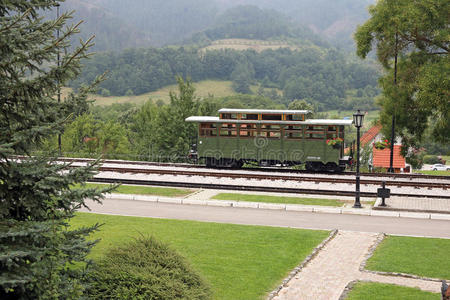 旅游业 旅行 复古的 货车 自然 假期 火车 风景 小山