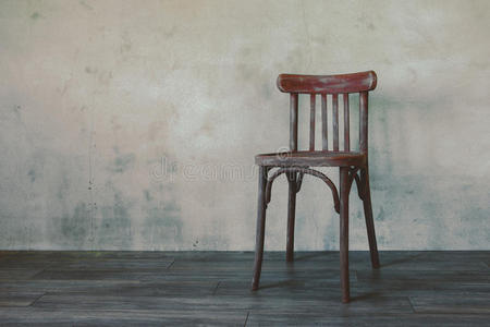 旧木椅