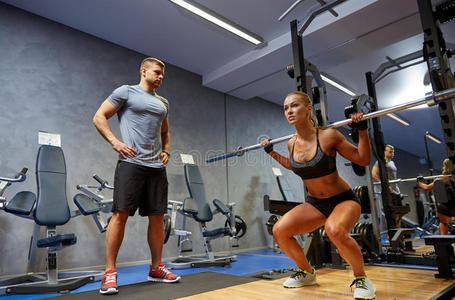 教练 运动员 健身房 运动型 公司 健康 肌肉 举起 健美