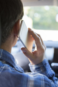 通信 男人 手机 危险 分心 汽车 风险 交通 技术 司机