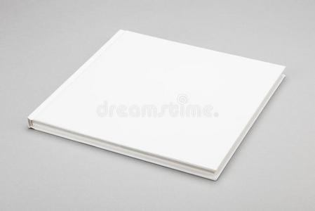 空白书白色封面8，5x8，5英寸
