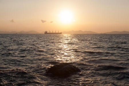 出口 能量 航运 运输 海的 海洋 海景 早晨 天空 日出