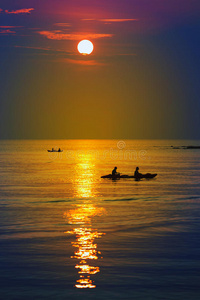 独木舟 海洋 夏天 公司 自然 皮艇 男人 泻湖 皮艇运动