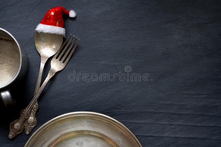 圣诞餐具在桌子上抽象食物背景