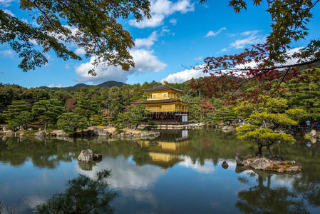 日本京都金阁，被称为金阁记