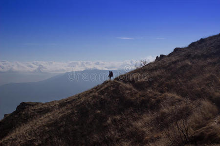 美丽的全景山景观。