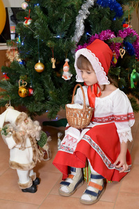 衬衫 童年 假日 滑雪 坐着 年龄 冷杉 俄语 小雕像 圣诞老人
