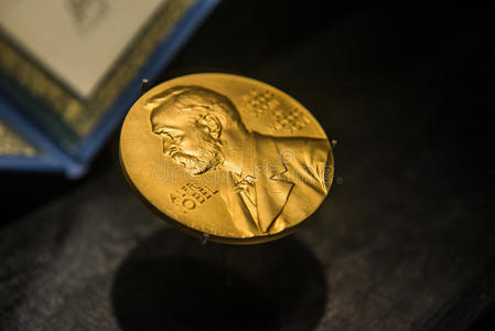 诺贝尔奖的黄金形象