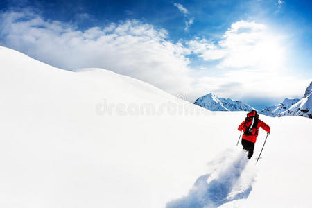 滑雪男滑雪者