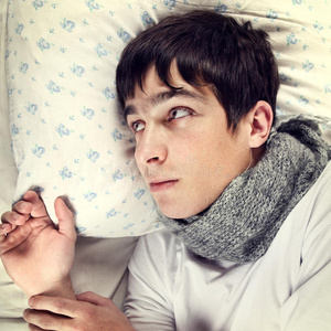 男人无精打采图片