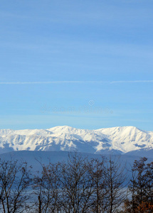 第一场雪在加利西亚山上。做普雷斯帕，马其顿