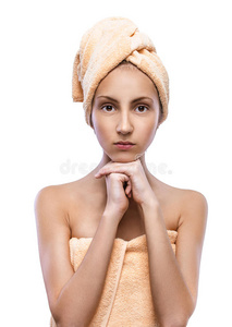 年轻美女洗澡后的画像
