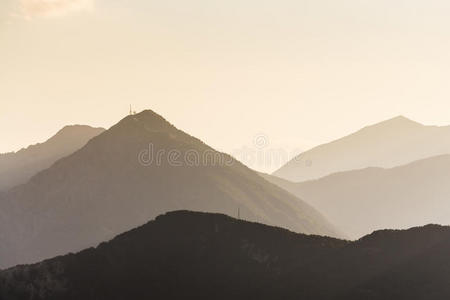 七月 安道尔 阴影 日落 傍晚 夏天 比利牛斯山脉 风景