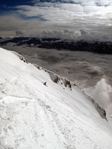 斜坡 阿尔卑斯山 滑雪者 滑雪 奥地利 公园 求助 天空