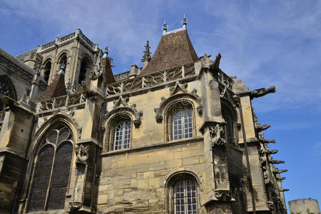 法国，风景如画的诺曼底吉索学院教堂