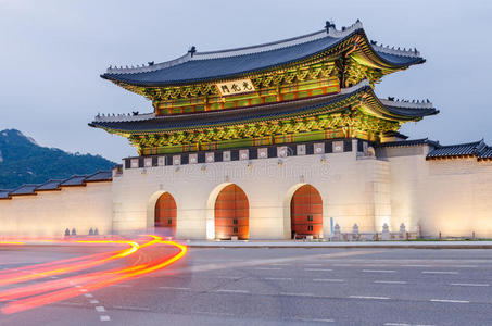 韩国首尔京博贡宫光华门.照片
