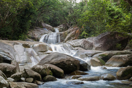 运动 自然 澳大利亚 泼洒 瀑布 场景 旅行 伍兹 岩石