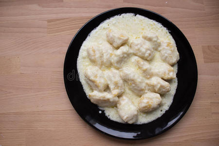 奶油酱里的gnocchi