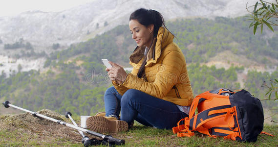 美丽的 徒步旅行 放松 山谷 旅行 女人 自然 女孩 风景