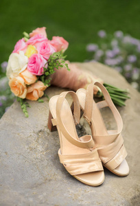 上海 花农 仪式 新娘 魅力 皮革 鞋跟 奶油 米色 傍晚