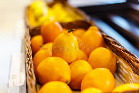 购物 销售 超市 篮子 柠檬 柑橘 前景 农业 失速 只有