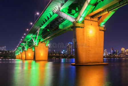 亚洲 汉江 地铁 天际线 韩国 城市景观 南方 建筑 建筑学