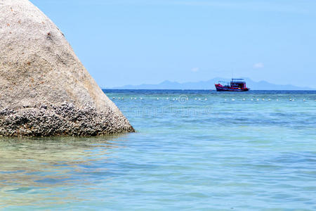 亚洲Kho湾岛白色皮罗格在泰国和海洋