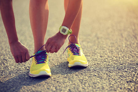 衣服 健身 运动鞋 日本人 运行 存在 韩国人 新的 跑步者