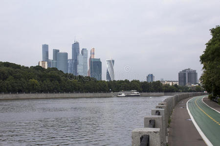 高的 建筑学 中心 地标 风景 房子 新的 天空 城市 市中心