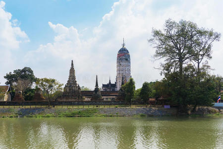 美丽的风景沃特法塔萨万寺在大城泰国