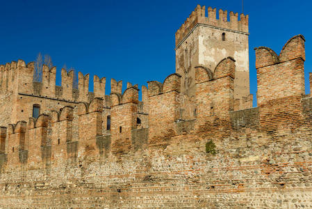 维罗纳城堡的城垛