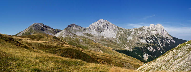 登山 徒步旅行者 龟兹 风景 黑山 简直不可思议 天空 地标