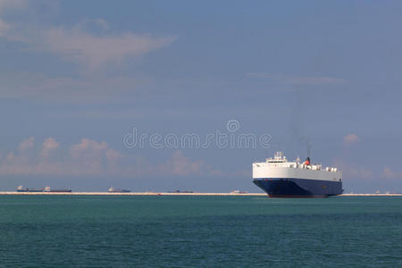 海景 船体 航运 载体 海湾 导航 移动 码头 系泊 天空