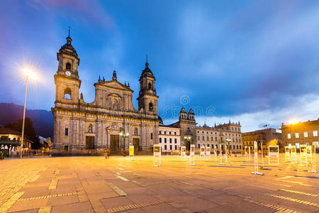 中央广场和教堂