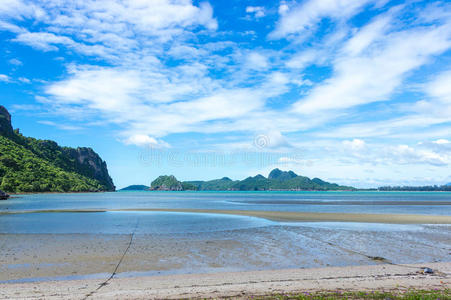 美丽的 岩石 亚洲 海洋 夏天 天空 海滩 波动 旅行 安达曼