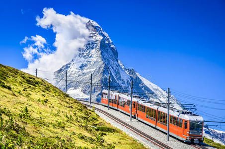 戈纳格拉特火车和马特霍恩。瑞士