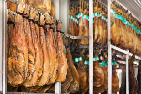 熟食店 在室内 市场 风味 成熟 杂货店 猪肉 行业 关节