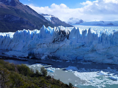 阿根廷巴塔哥尼亚惊人的冰川佩里托莫雷诺