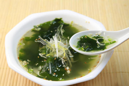 海藻汤图片