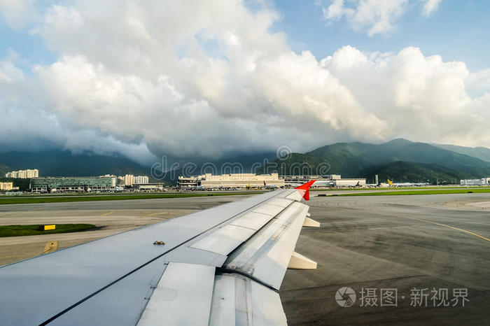 商业 行李 假日 机身 航空 航空公司 发动机 公园 飞机