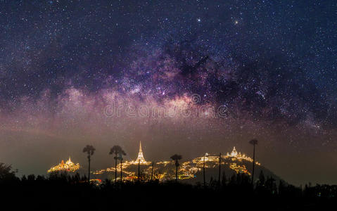 寺庙 长的 行星 繁星 宇宙 公园 夏天 星星 公司 风景