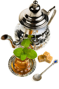 传统阿拉伯薄荷茶