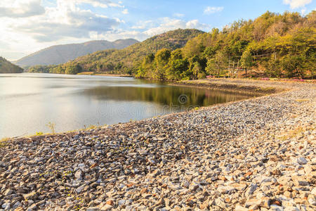 岩石 自然 领域 花园 夏天 泰国 季节 环境 乡村 空气