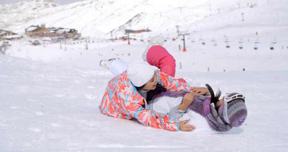 太阳 女孩 斜坡 行动 娱乐 滑雪者 活动 极端 乐趣 运动