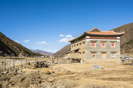 中国人 村庄 窗口 上木居 旅游 西藏 旅行 人们 甘孜