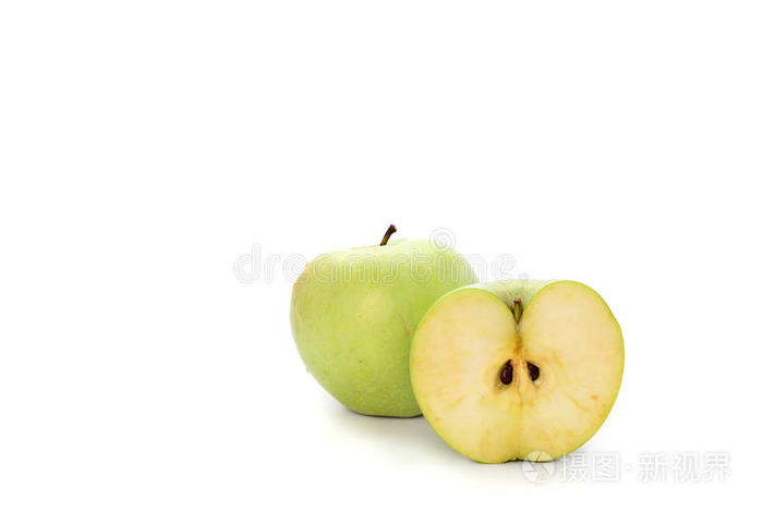 白底绿苹果