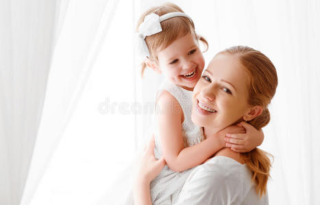 宝贝 女孩 清白 童年 妈妈 美丽的 母亲 快乐 婴儿 乐趣