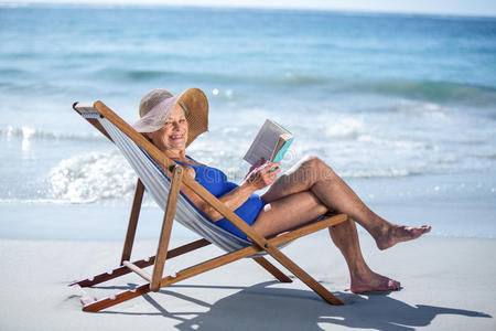 海洋 内容 白种人 退休 太阳帽 椅子 假期 太阳 海岸线