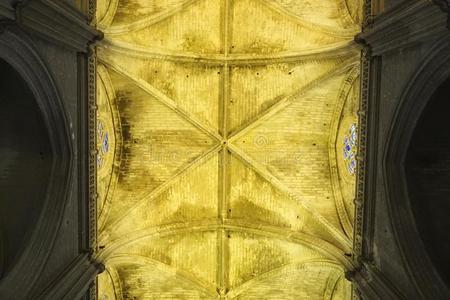 哥特式的交叉拱顶照片