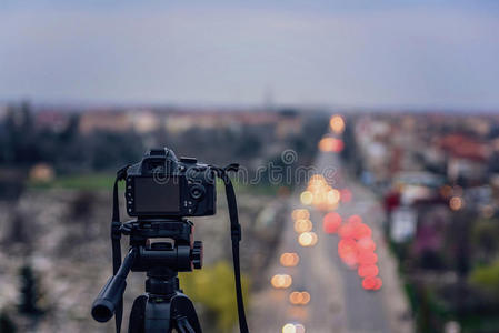 DSLR相机拍摄城市的照片
